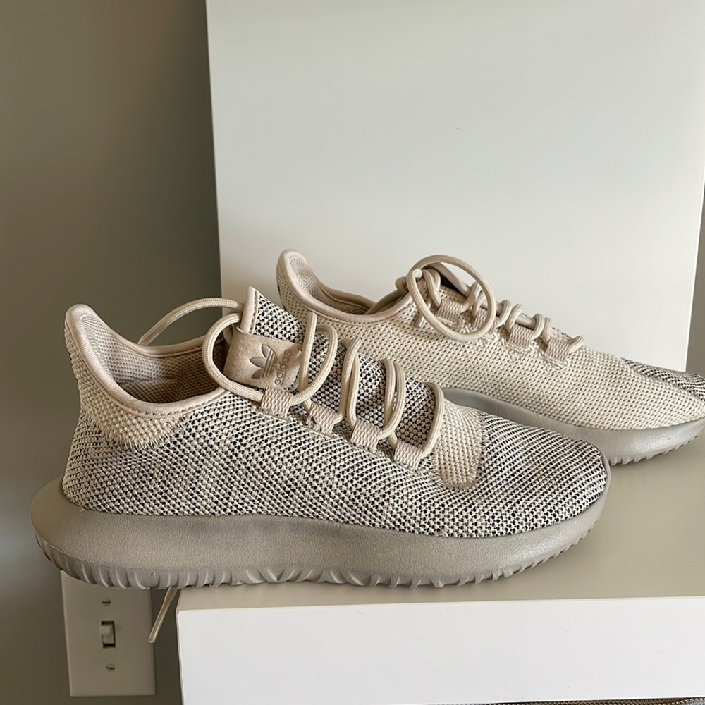 Adidas tennis shoes